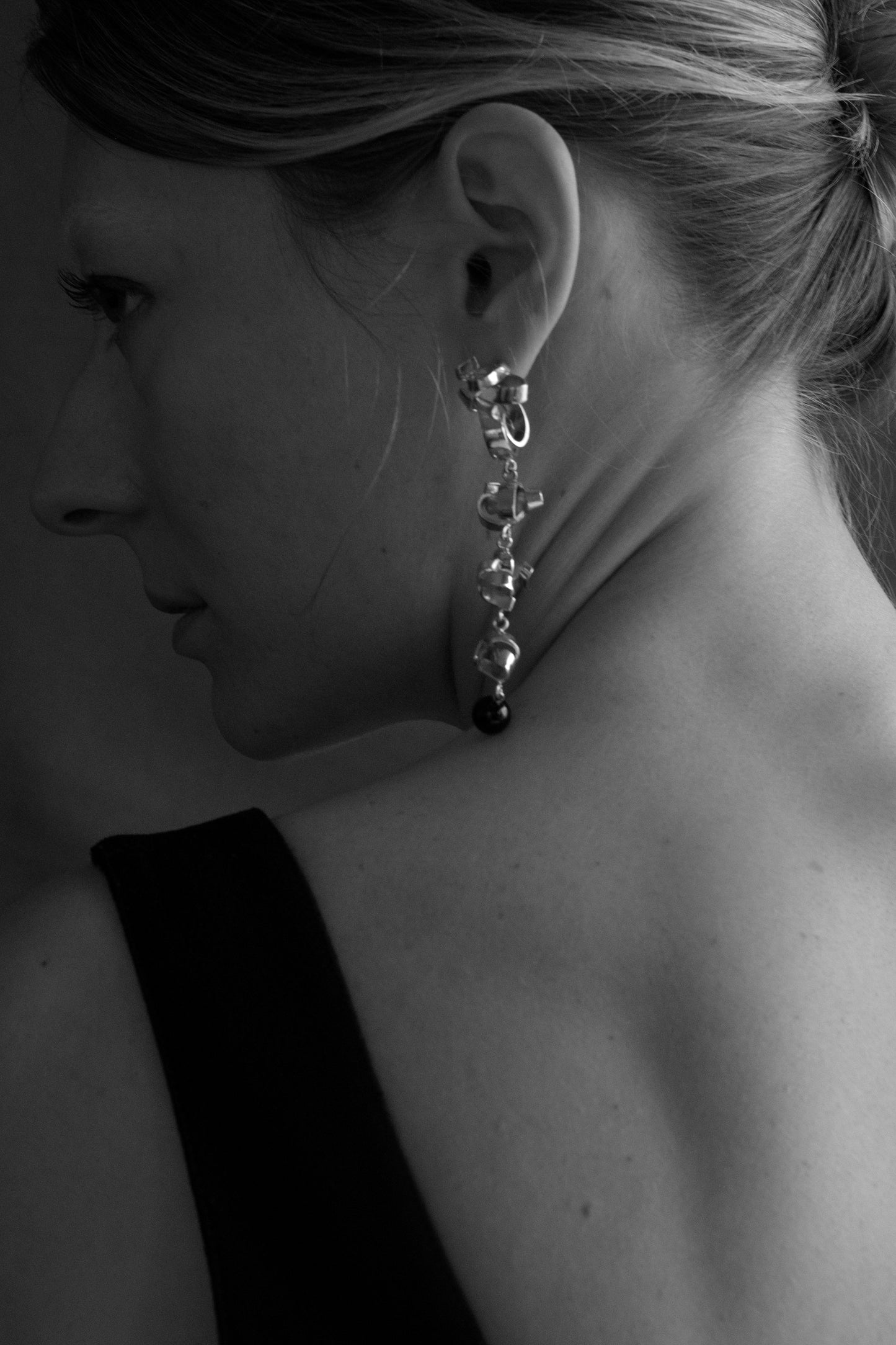 Tendril Earrings w/Onyx