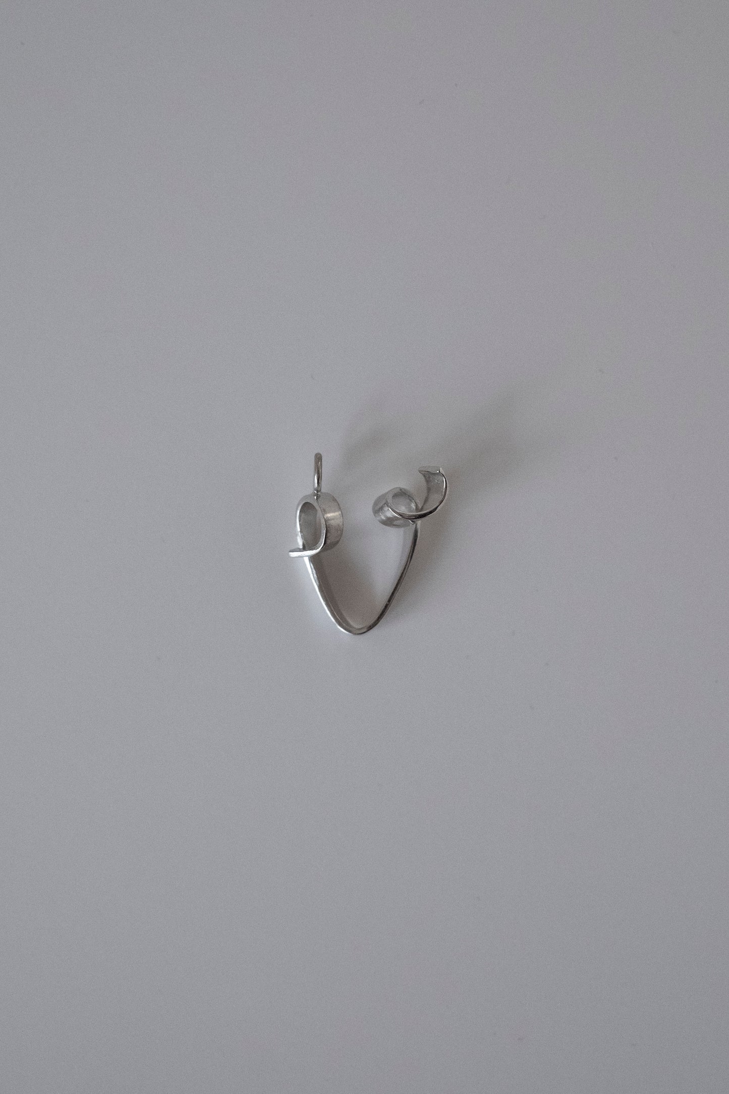Letter V