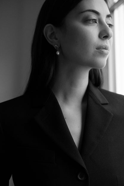 Mini Tendril Earrings w/Pearl