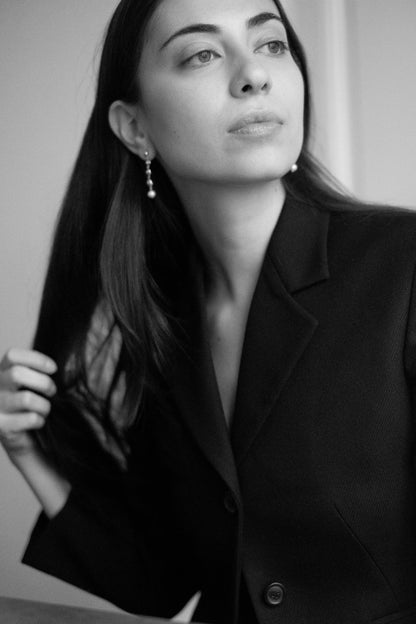 Egg Earrings w/Pearl