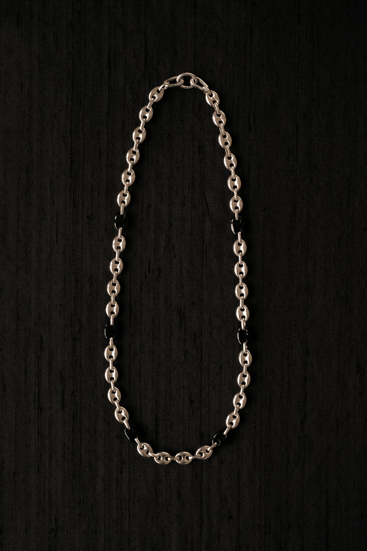 Onyx Sailor Mesh Chain Necklace
