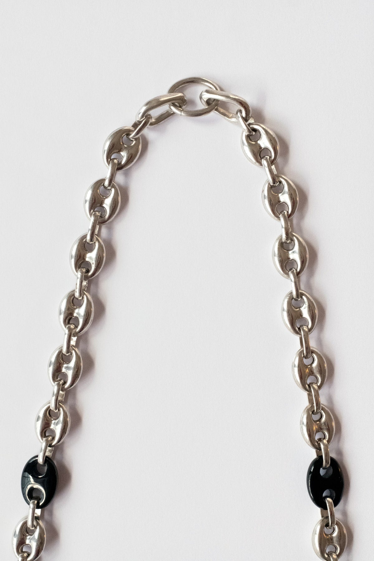 Onyx Sailor Mesh Chain Necklace