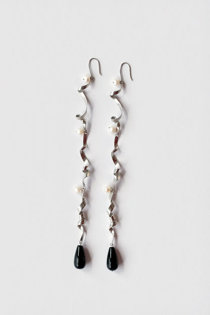 Long Ribbon Earrings w/ Onyx & Pearl