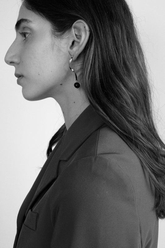 Ribbon Earrings w/ Onyx