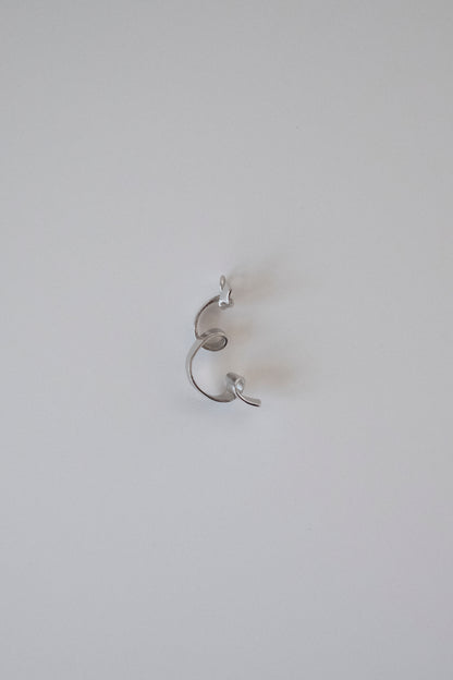 Letter E