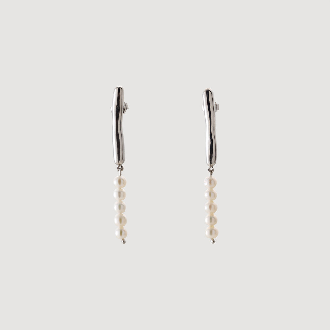 Line Earrings w/Pearls