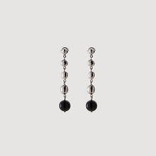 Egg Earrings w/Onyx