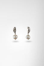 Pebble Studs with Pearl